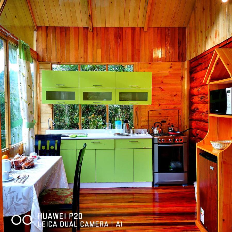 Hassinger Ranch Cabanas Oxapampa Ngoại thất bức ảnh