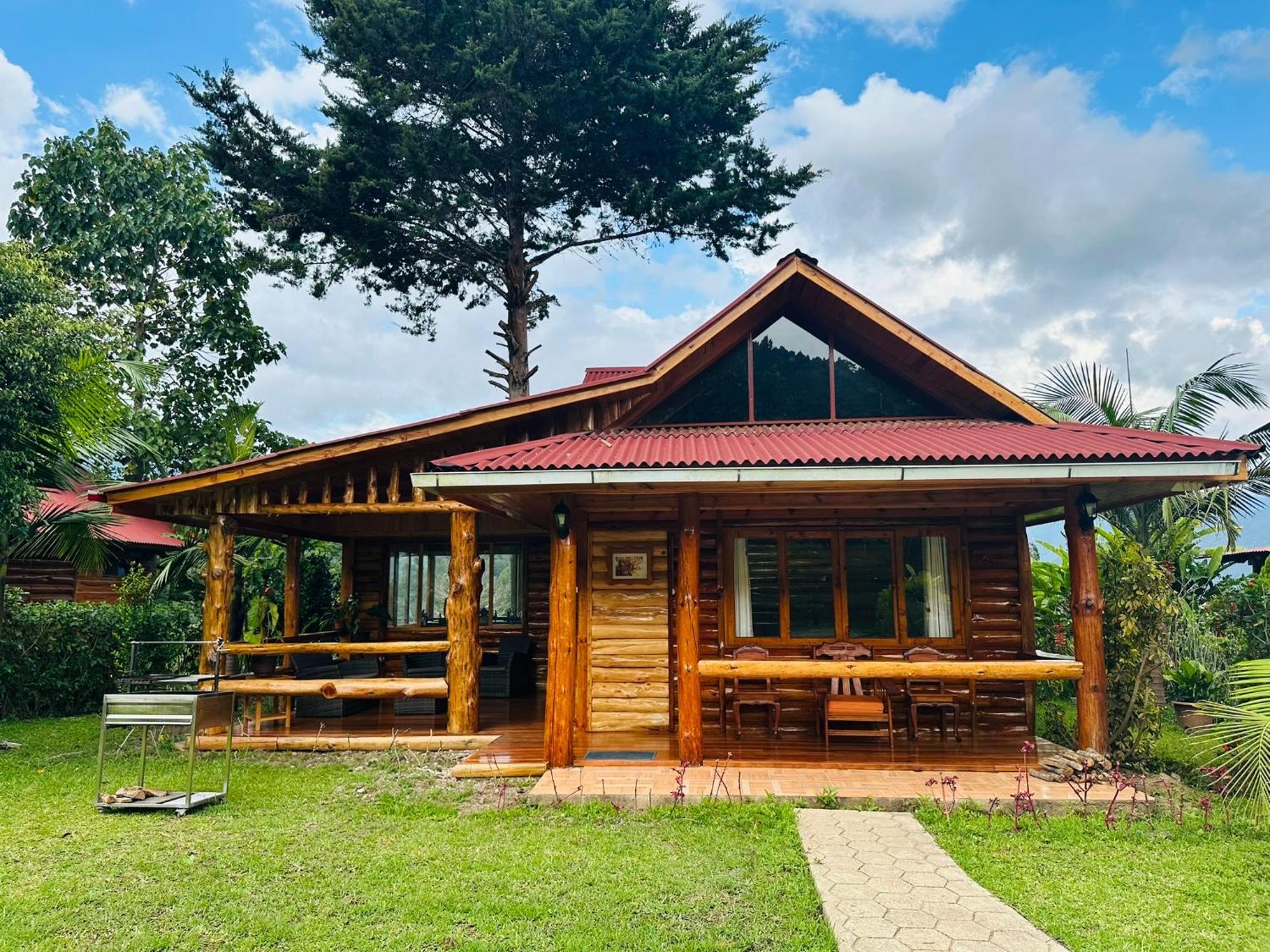 Hassinger Ranch Cabanas Oxapampa Ngoại thất bức ảnh