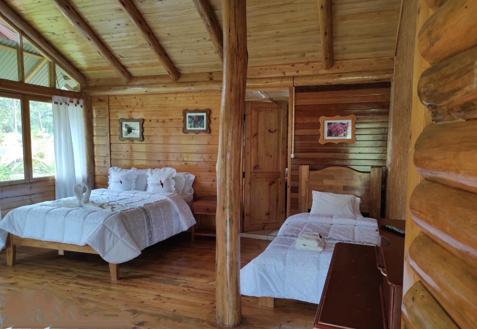 Hassinger Ranch Cabanas Oxapampa Phòng bức ảnh