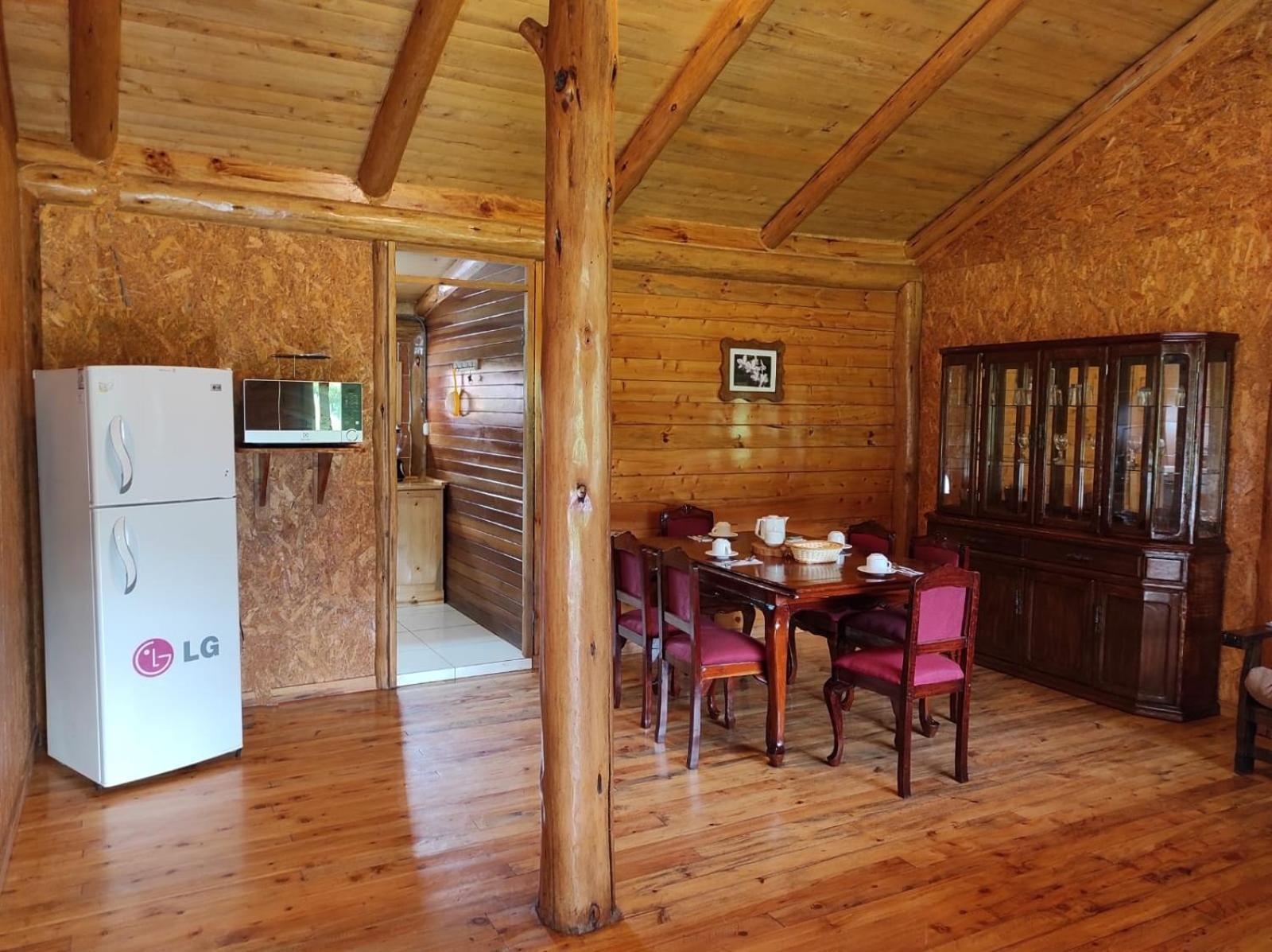 Hassinger Ranch Cabanas Oxapampa Phòng bức ảnh