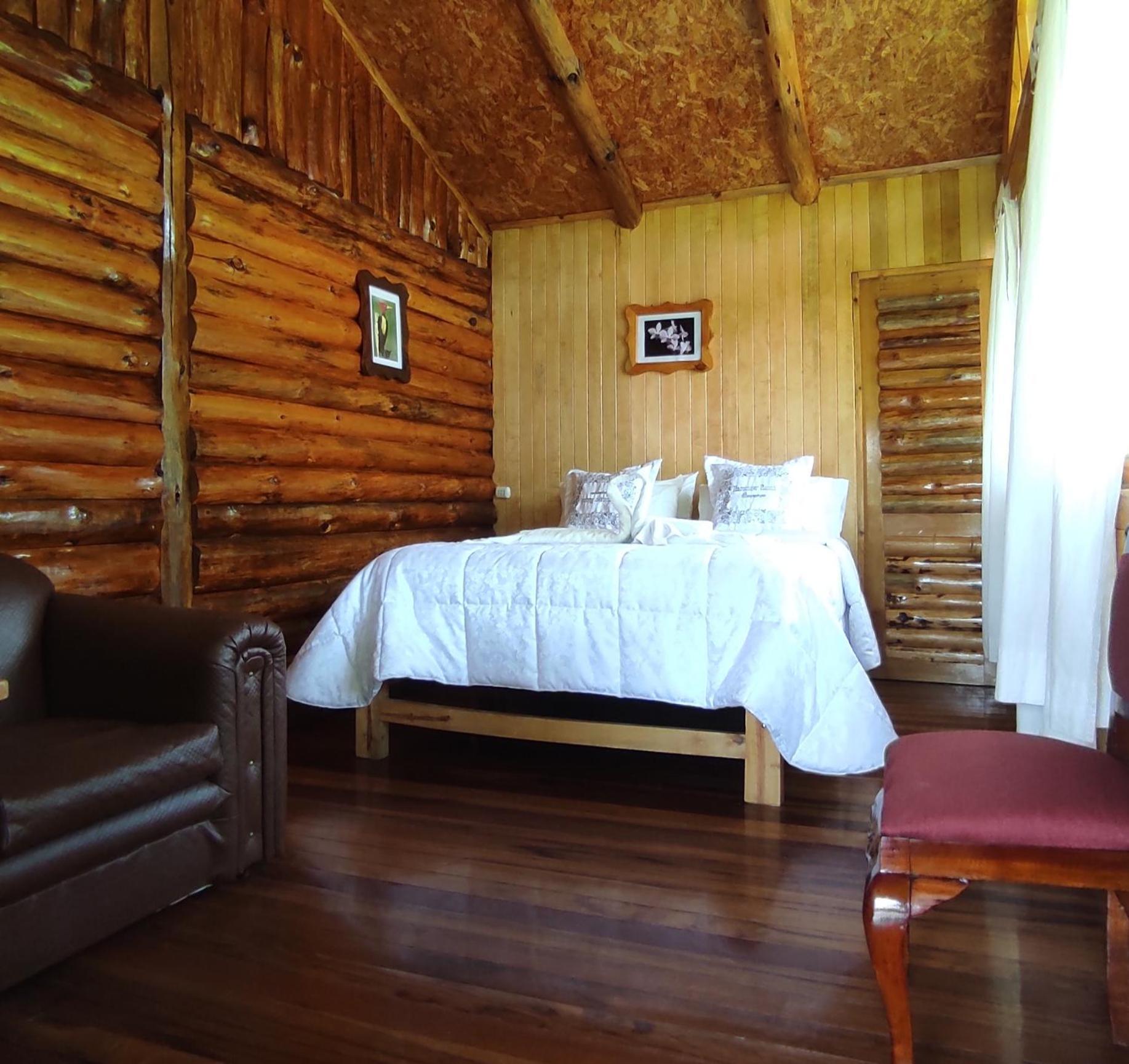 Hassinger Ranch Cabanas Oxapampa Phòng bức ảnh