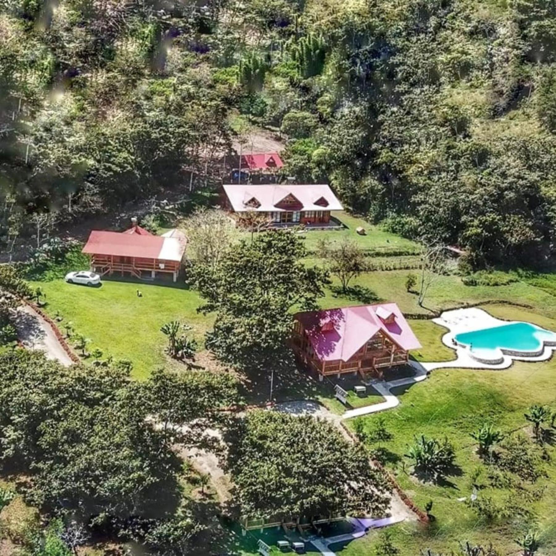 Hassinger Ranch Cabanas Oxapampa Phòng bức ảnh
